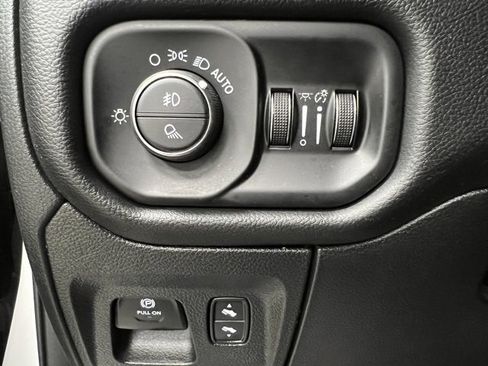 Used 2025 RAM 1500 Big Horn image 30