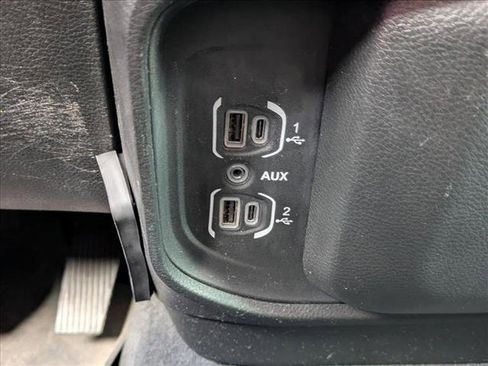 Used 2019 RAM 1500 Big Horn image 12