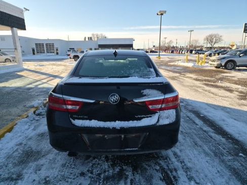 Used 2023 GMC Yukon XL SLT image 8