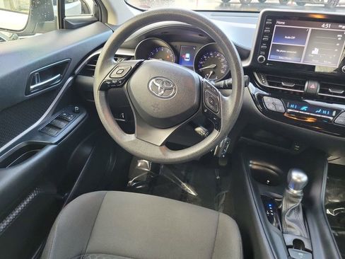 Used 2021 Toyota C-HR LE image 10