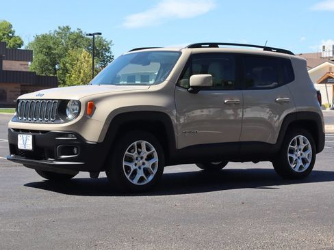 Used 2015 Jeep Renegade Latitude w/ Popular Equipment Group AWD/4WD image 11
