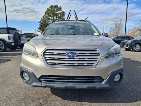 Used 2017 Subaru Outback 2.5i Premium image 8