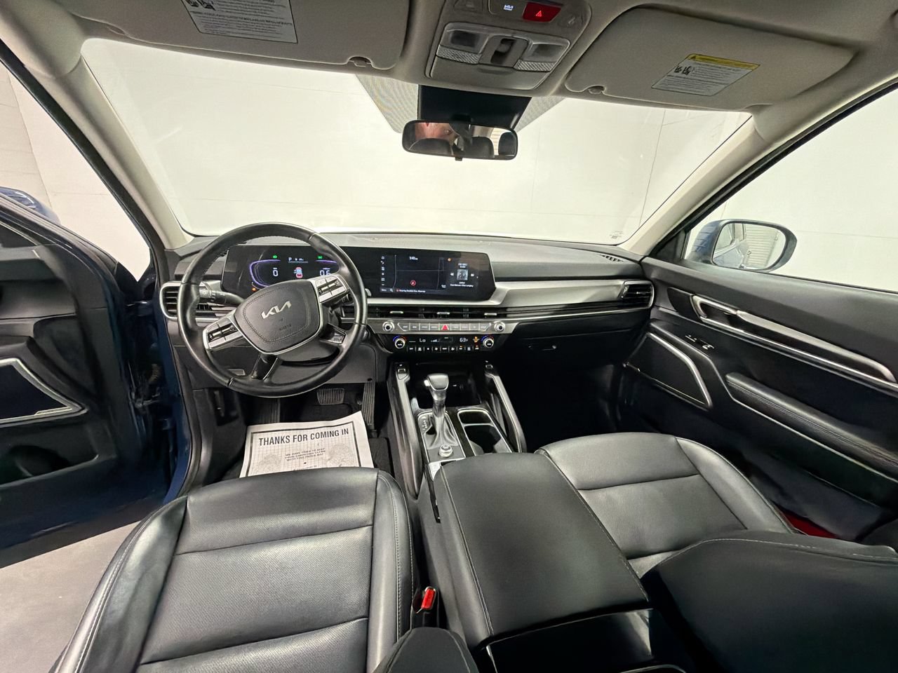 Used 2025 Kia Telluride S FWD image 21