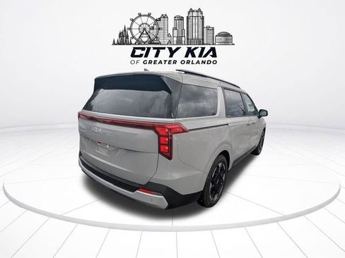 New 2027 Kia Carnival EX FWD image 6