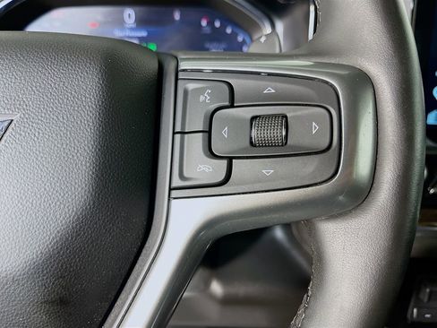 Used 2024 Chevrolet Silverado 1500 LT Trail Boss w/ Convenience Package II AWD/4WD image 17