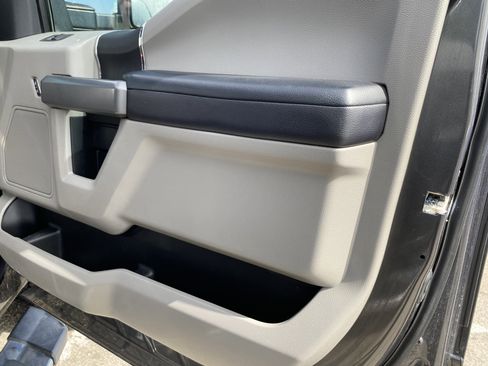 Used 2017 Ford F250 XLT image 26