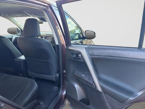 Used 2018 Toyota RAV4 LE w/ All Weather Liner Package AWD/4WD image 17