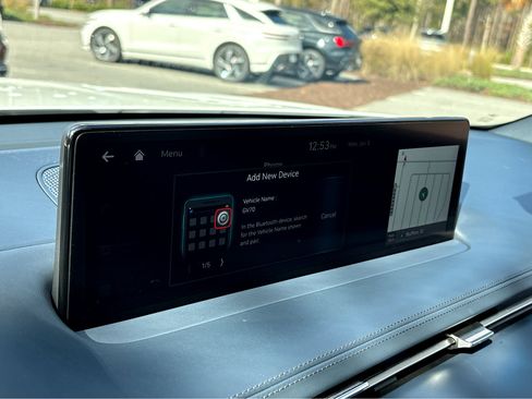 Used 2023 Genesis GV70 2.5T w/ Sport Prestige Package image 8