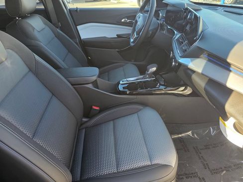 New 2026 Chevrolet Trax LT w/ Driver Confidence Package FWD image 10