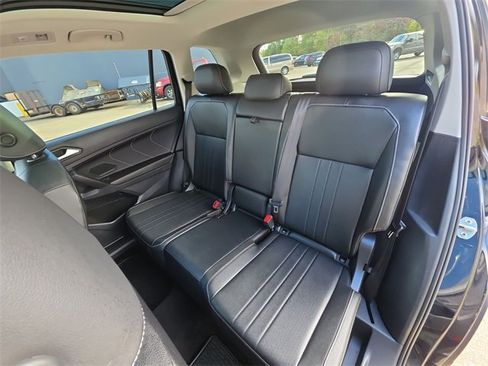 Used 2022 Volkswagen Tiguan SE image 23
