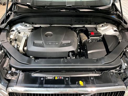 Used 2019 Volvo XC60 T6 Momentum w/ Advanced Package AWD/4WD image 29