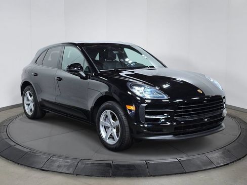 Certified 2021 Porsche Macan AWD/4WD image 9