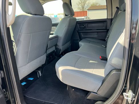 Used 2017 RAM 2500 Tradesman w/ Chrome Appearance Group image 13