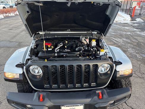 Used 2023 Jeep Gladiator Mojave w/ Cold Weather Group image 22