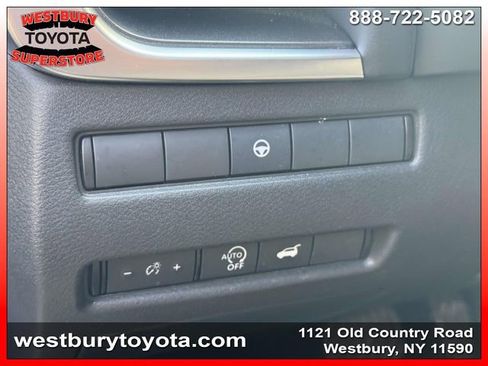 Used 2023 Nissan Rogue SV w/ SV Premium B Package image 18