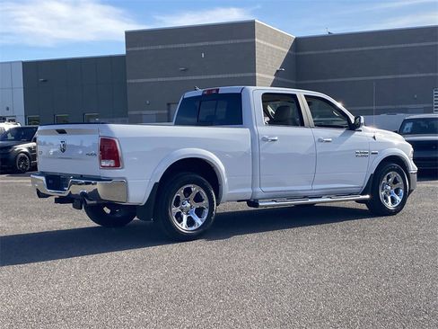 Used 2017 RAM 1500 Laramie image 27