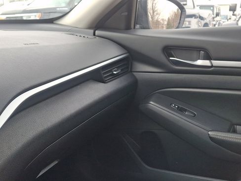 Used 2022 Nissan Altima 2.5 SV image 31