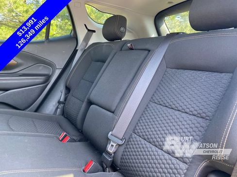 Used 2020 GMC Terrain SLE w/ Driver Convenience Package AWD/4WD image 16