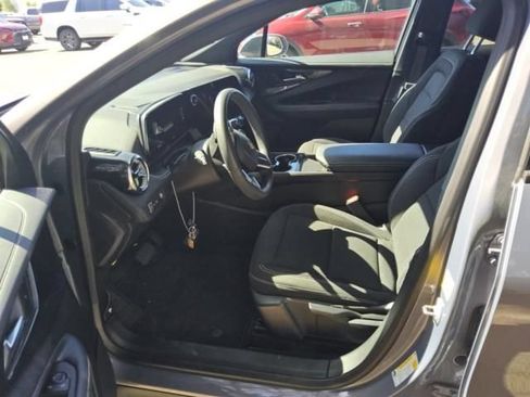 Used 2026 Chevrolet Blazer EV LT FWD image 6