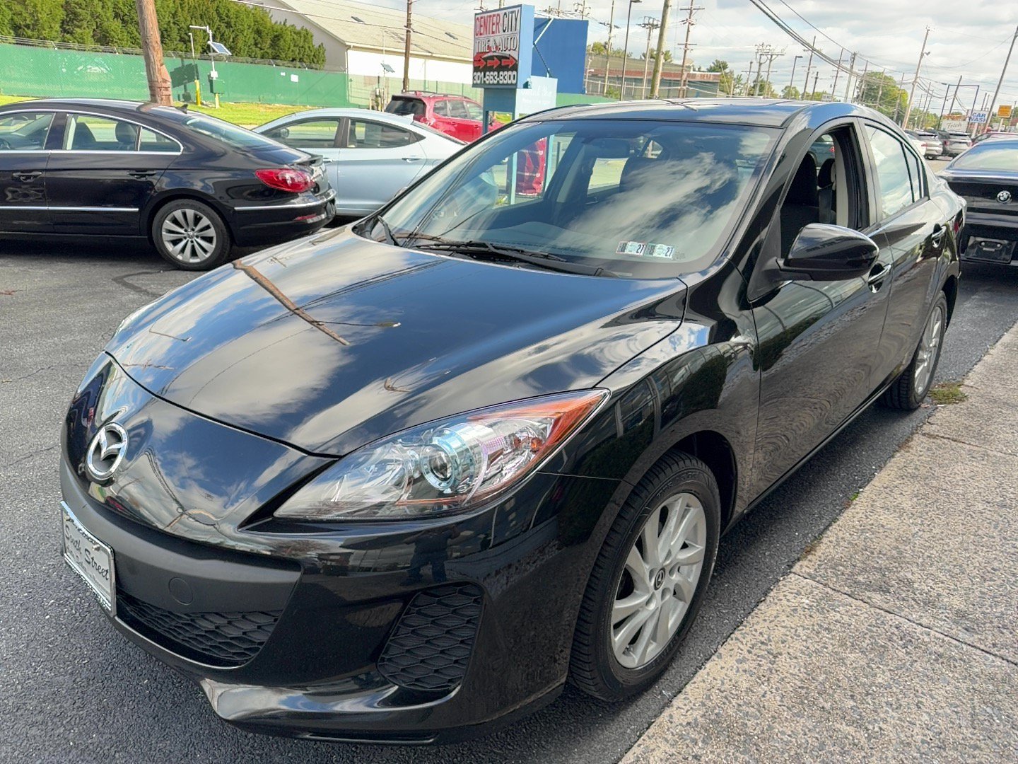 Used 2013 MAZDA MAZDA3 i Touring FWD image 6