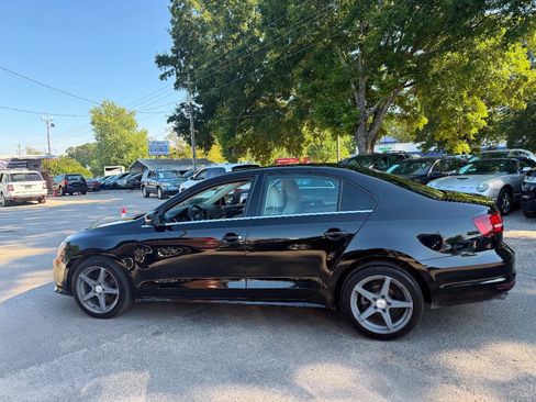 Used 2017 Volkswagen Jetta SE FWD image 7