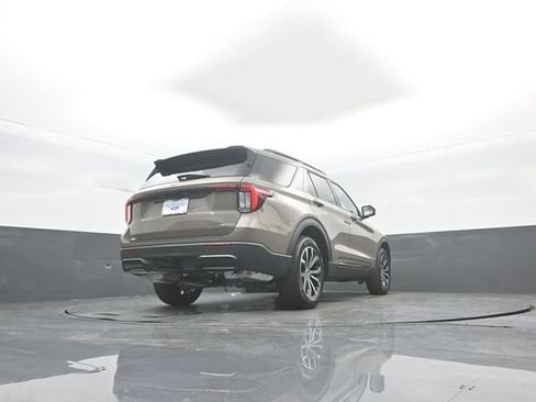 New 2026 Ford Explorer ST-Line AWD/4WD image 39