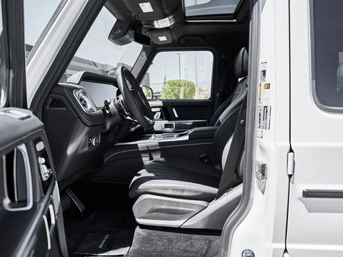 Used 2026 Mercedes-Benz G 63 AMG 4MATIC image 33