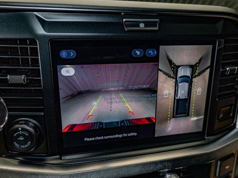 Used 2025 Ford F350 Platinum image 24