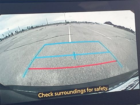 Used 2024 Toyota Highlander XLE image 14