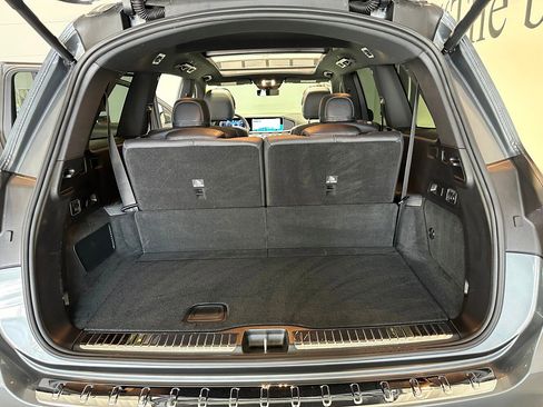 Certified 2025 Mercedes-Benz GLS 450 4MATIC image 38
