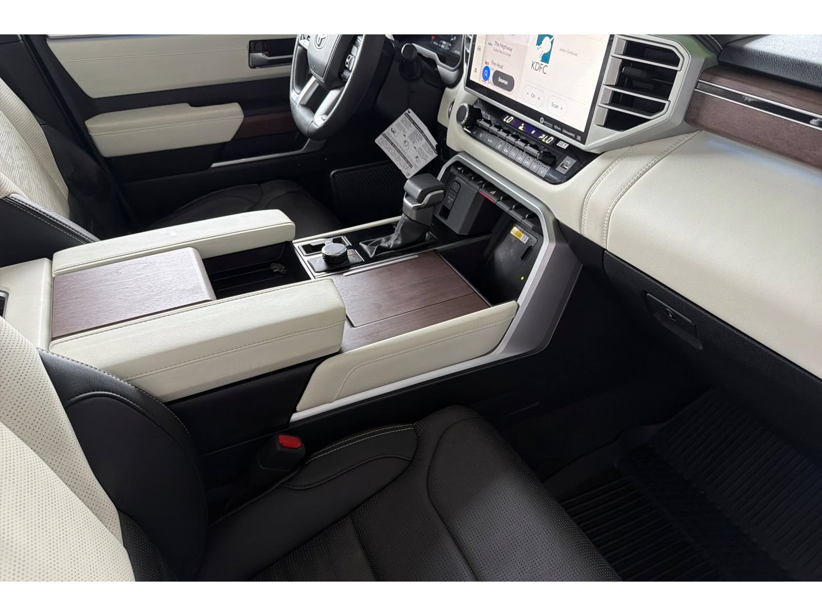 Used 2023 Toyota Tundra Capstone AWD/4WD image 16