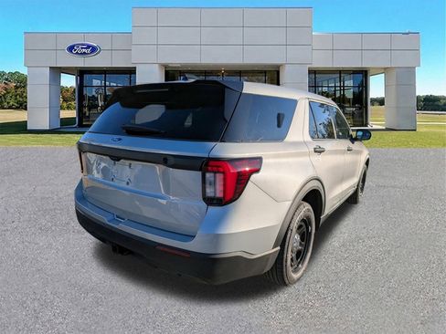 New 2026 Ford Explorer 4WD Police Interceptor image 4