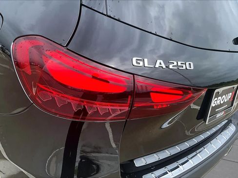 Used 2025 Mercedes-Benz GLA 250 image 27
