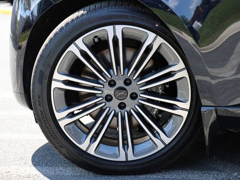 New 2026 Land Rover Range Rover Long Wheelbase Autobiography AWD/4WD image 9