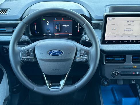 Used 2025 Ford Maverick XLT w/ XLT Luxury Package image 14