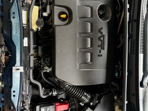 Used 2019 Toyota Corolla SE w/ Carpet Mat Package (TMS) FWD image 30