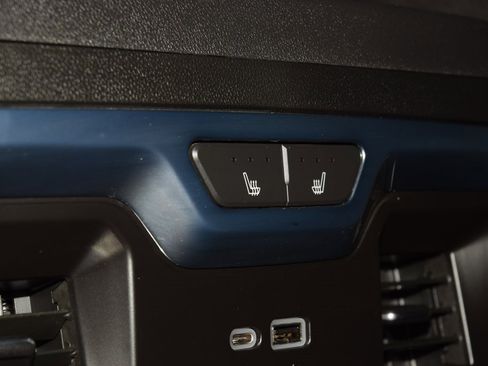 Used 2022 Chevrolet Silverado 1500 High Country image 38