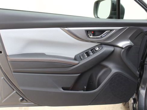 Used 2023 Subaru Crosstrek 2.5i Limited w/ Moonroof Package image 13