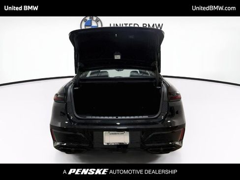 Used 2023 BMW 760i xDrive AWD/4WD image 14