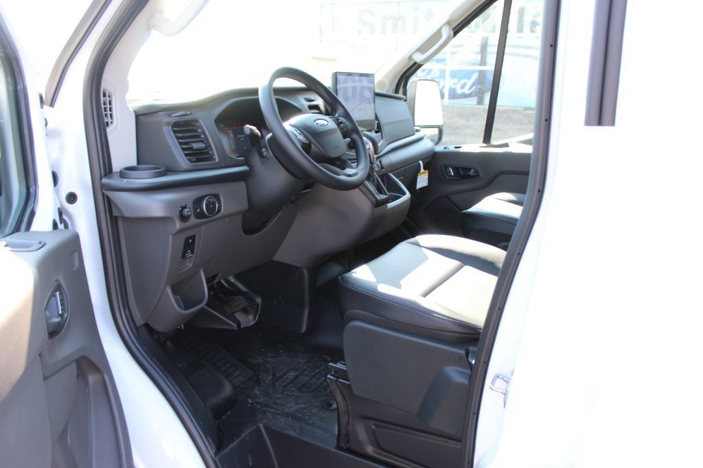 New 2027 Ford Transit 250 148 Medium Roof w/ Load Area Protection Package RWD image 24