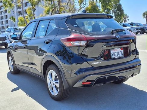 Certified 2025 Nissan Kicks Play S FWD image 3