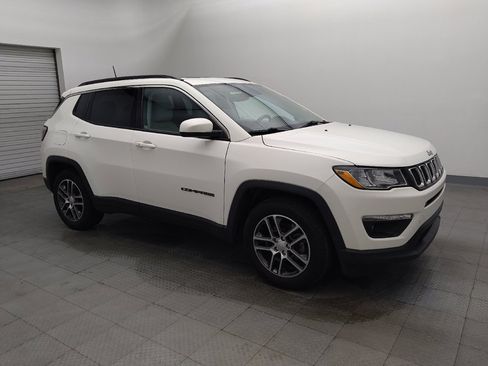 Used 2019 Jeep Compass Latitude w/ Popular Equipment Group FWD image 11