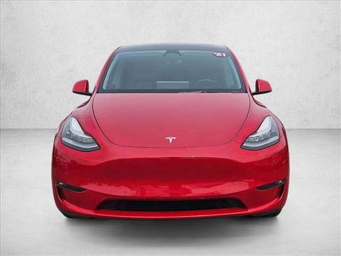 Used 2021 Tesla Model Y Long Range AWD/4WD image 2