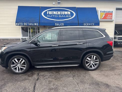 Used 2016 Honda Pilot Touring image 2