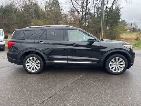 Used 2023 Ford Explorer Limited w/ Hybrid Equipment Group 310A image 2