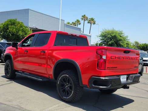 Used 2024 Chevrolet Silverado 1500 ZR2 w/ Technology Package AWD/4WD image 2