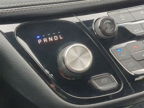 Certified 2019 Chrysler Pacifica Limited w/ S Appearance Package image 40