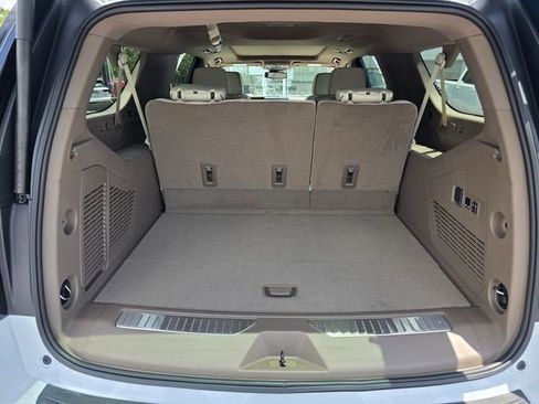 Used 2026 GMC Yukon XL Denali w/ Sun & Power Step Package AWD/4WD image 16