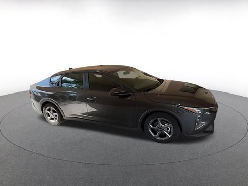 Used 2025 Kia K4 FWD image 2