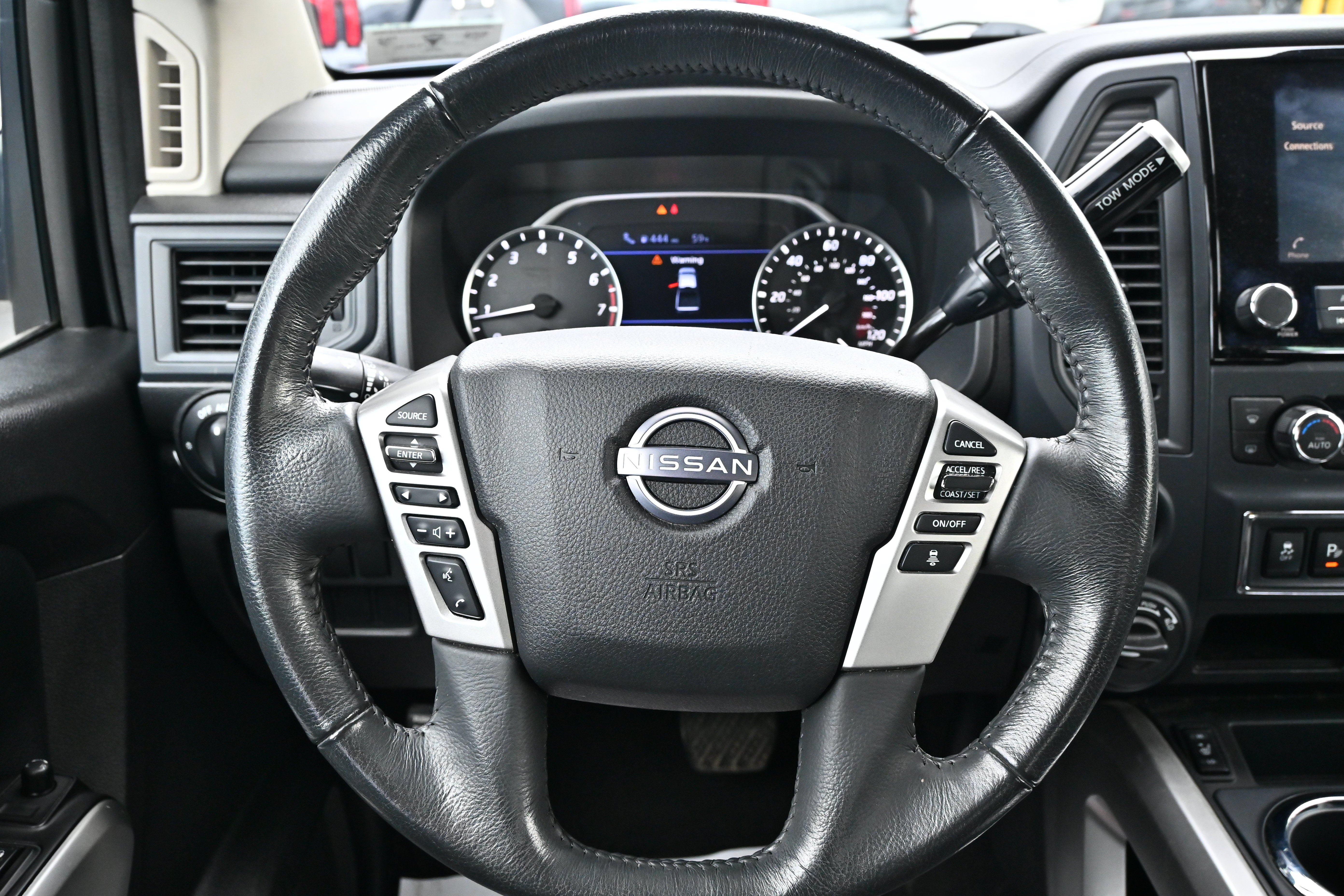 Certified 2024 Nissan Titan SV w/ SV Convenience Package AWD/4WD image 17